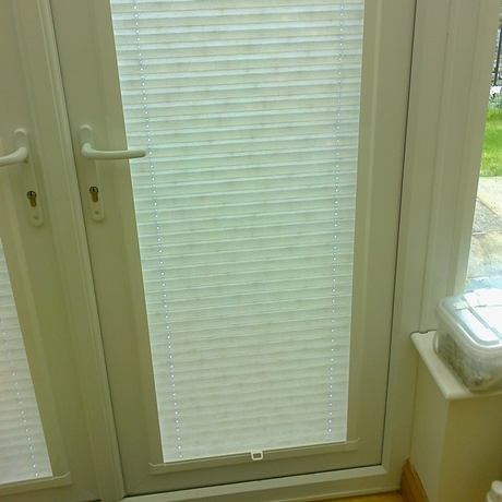 Perfect fit pleated blinds