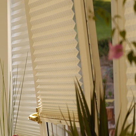 Perfect fit pleated blinds